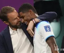 LOL电竞入口-包含风云突变法兰克福冲刺阶段外线爆发；荷甲版图或变；话题不断；临场指挥获称赞的词条